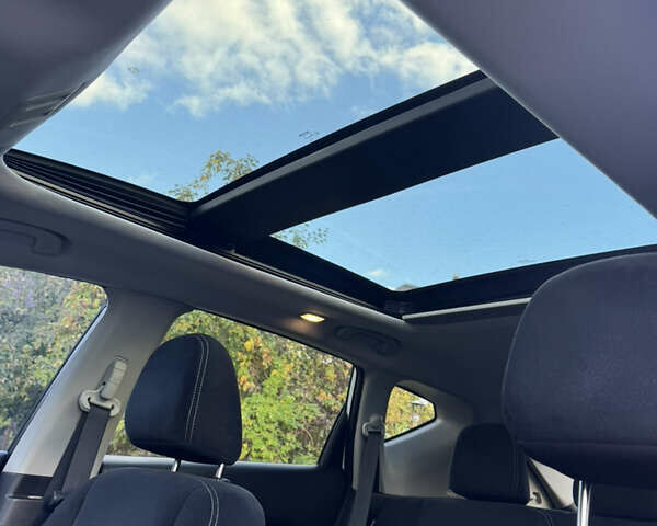 Белый Ниссан Мурано, объемом двигателя 3.5 л и пробегом 74 тыс. км за 20500 $, фото 16 на Automoto.ua