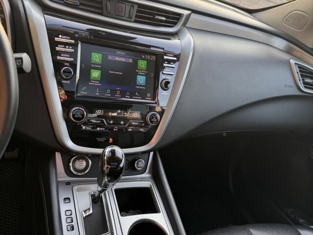 Белый Ниссан Мурано, объемом двигателя 3.5 л и пробегом 93 тыс. км за 19200 $, фото 6 на Automoto.ua