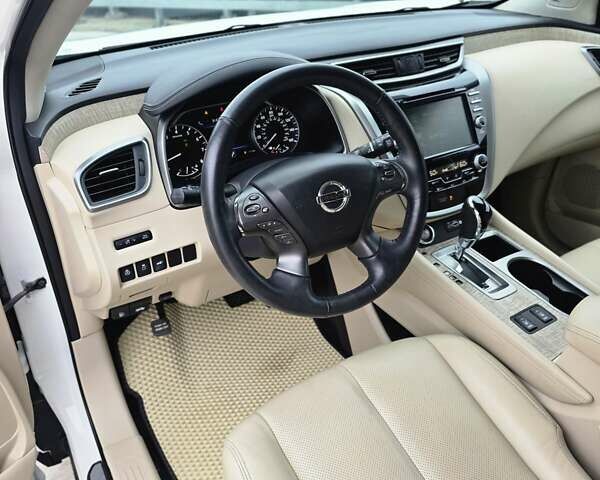 Белый Ниссан Мурано, объемом двигателя 3.5 л и пробегом 82 тыс. км за 21000 $, фото 10 на Automoto.ua