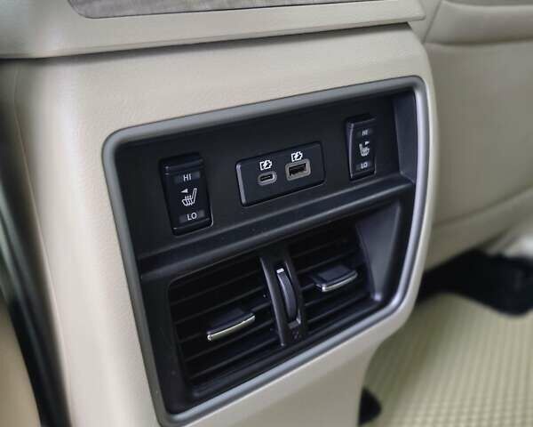 Белый Ниссан Мурано, объемом двигателя 3.5 л и пробегом 82 тыс. км за 21000 $, фото 18 на Automoto.ua