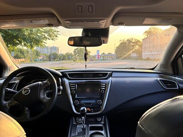 Белый Ниссан Мурано, объемом двигателя 3.5 л и пробегом 93 тыс. км за 19200 $, фото 2 на Automoto.ua