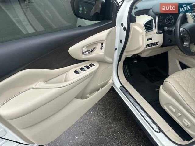 Белый Ниссан Мурано, объемом двигателя 3.5 л и пробегом 73 тыс. км за 27999 $, фото 32 на Automoto.ua