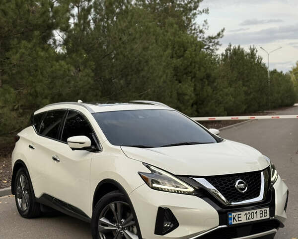 Белый Ниссан Мурано, объемом двигателя 3.5 л и пробегом 65 тыс. км за 23000 $, фото 2 на Automoto.ua