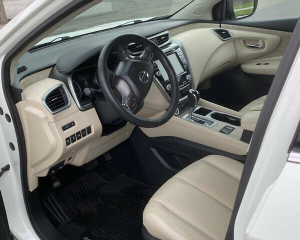 Белый Ниссан Мурано, объемом двигателя 3.5 л и пробегом 110 тыс. км за 18900 $, фото 8 на Automoto.ua