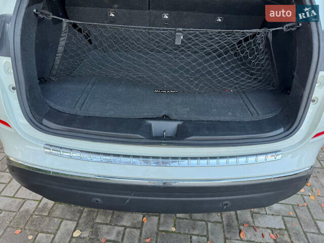 Белый Ниссан Мурано, объемом двигателя 3.5 л и пробегом 177 тыс. км за 19300 $, фото 6 на Automoto.ua