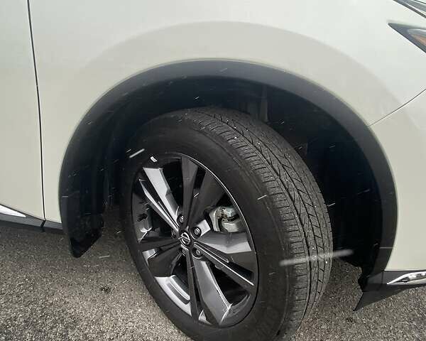 Белый Ниссан Мурано, объемом двигателя 3.5 л и пробегом 60 тыс. км за 23000 $, фото 33 на Automoto.ua