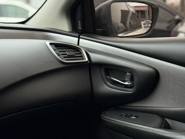 Білий Ніссан Мурано, об'ємом двигуна 3.5 л та пробігом 70 тис. км за 22000 $, фото 15 на Automoto.ua