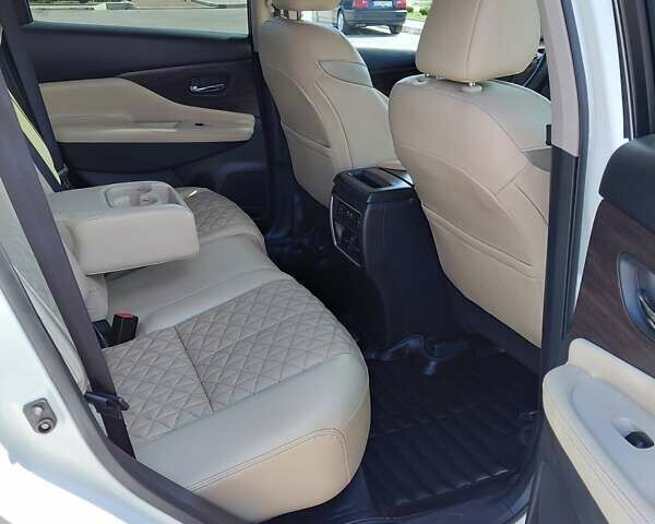 Белый Ниссан Мурано, объемом двигателя 3.5 л и пробегом 47 тыс. км за 28000 $, фото 11 на Automoto.ua