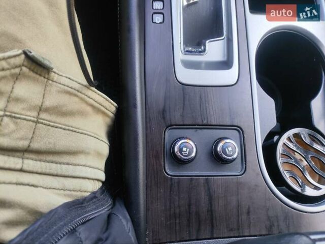 Белый Ниссан Мурано, объемом двигателя 3.5 л и пробегом 91 тыс. км за 22000 $, фото 8 на Automoto.ua