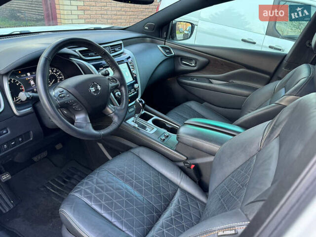 Белый Ниссан Мурано, объемом двигателя 3.5 л и пробегом 177 тыс. км за 19300 $, фото 2 на Automoto.ua