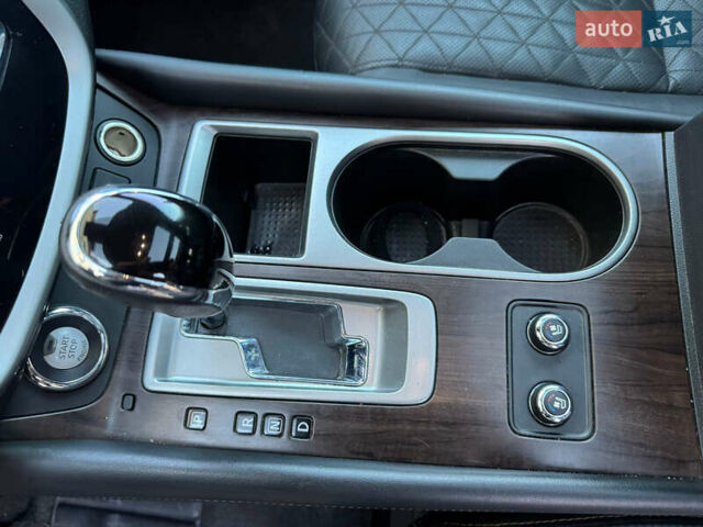 Белый Ниссан Мурано, объемом двигателя 3.5 л и пробегом 177 тыс. км за 19300 $, фото 22 на Automoto.ua