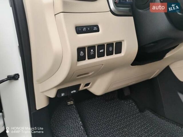 Белый Ниссан Мурано, объемом двигателя 3.5 л и пробегом 43 тыс. км за 23900 $, фото 29 на Automoto.ua