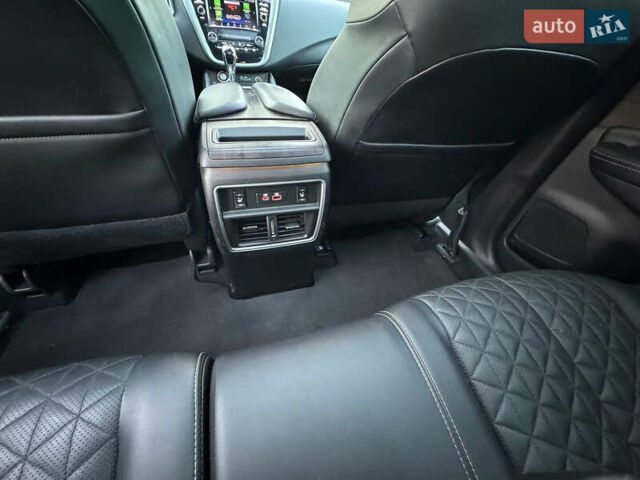 Белый Ниссан Мурано, объемом двигателя 3.5 л и пробегом 177 тыс. км за 19300 $, фото 10 на Automoto.ua