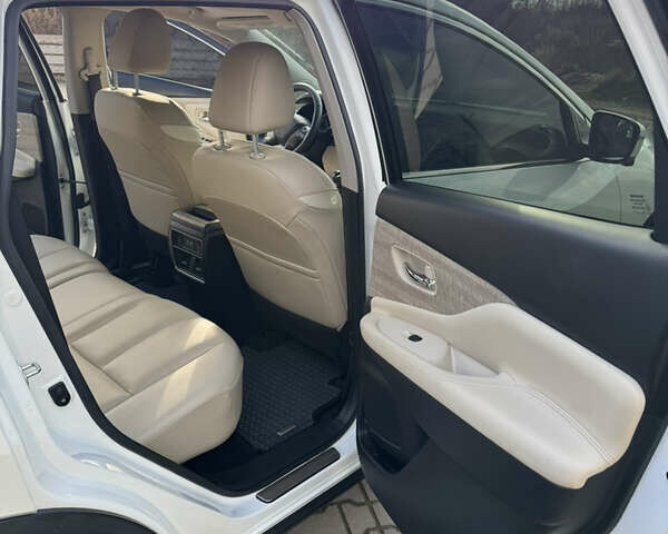 Белый Ниссан Мурано, объемом двигателя 3.5 л и пробегом 44 тыс. км за 22900 $, фото 18 на Automoto.ua