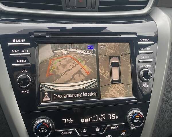 Белый Ниссан Мурано, объемом двигателя 3.5 л и пробегом 60 тыс. км за 23000 $, фото 13 на Automoto.ua