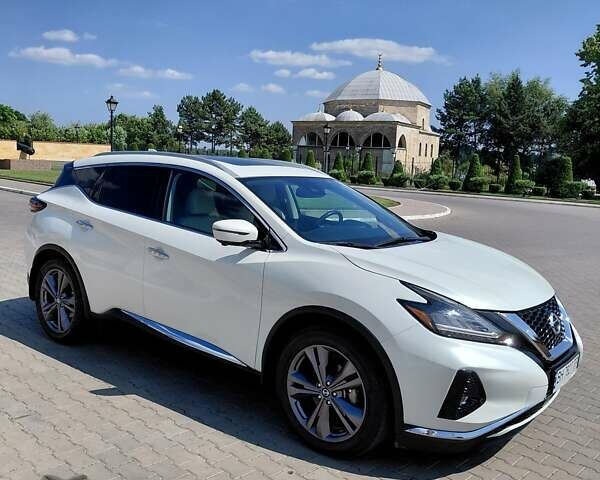 Белый Ниссан Мурано, объемом двигателя 3.5 л и пробегом 47 тыс. км за 28000 $, фото 4 на Automoto.ua