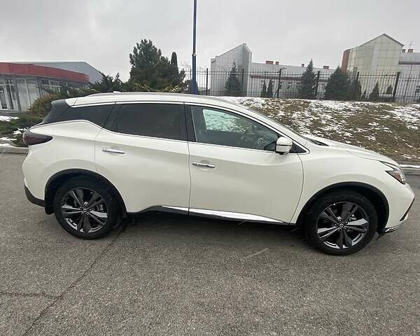 Белый Ниссан Мурано, объемом двигателя 3.5 л и пробегом 60 тыс. км за 23000 $, фото 3 на Automoto.ua