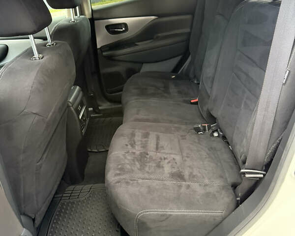 Білий Ніссан Мурано, об'ємом двигуна 3.5 л та пробігом 56 тис. км за 19950 $, фото 38 на Automoto.ua