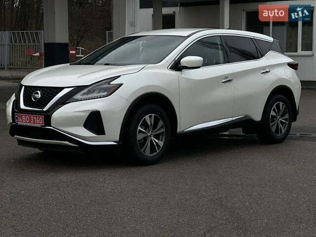 Белый Ниссан Мурано, объемом двигателя 3.5 л и пробегом 57 тыс. км за 19000 $, фото 2 на Automoto.ua