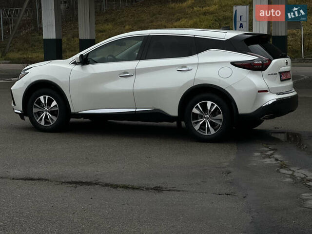 Белый Ниссан Мурано, объемом двигателя 3.5 л и пробегом 57 тыс. км за 19000 $, фото 6 на Automoto.ua