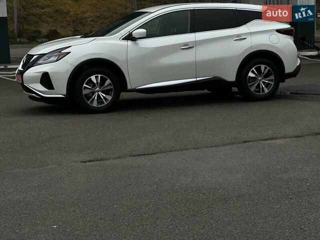 Белый Ниссан Мурано, объемом двигателя 3.5 л и пробегом 57 тыс. км за 19000 $, фото 3 на Automoto.ua