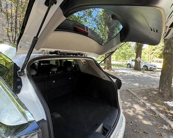 Белый Ниссан Мурано, объемом двигателя 3.5 л и пробегом 57 тыс. км за 19100 $, фото 14 на Automoto.ua