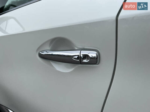 Белый Ниссан Мурано, объемом двигателя 3.5 л и пробегом 57 тыс. км за 19000 $, фото 40 на Automoto.ua