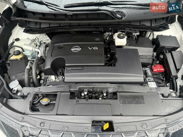 Білий Ніссан Мурано, об'ємом двигуна 3.5 л та пробігом 89 тис. км за 22500 $, фото 49 на Automoto.ua