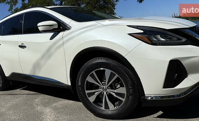 Белый Ниссан Мурано, объемом двигателя 3.5 л и пробегом 57 тыс. км за 19100 $, фото 3 на Automoto.ua