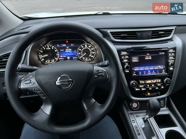 Белый Ниссан Мурано, объемом двигателя 3.5 л и пробегом 57 тыс. км за 19000 $, фото 26 на Automoto.ua