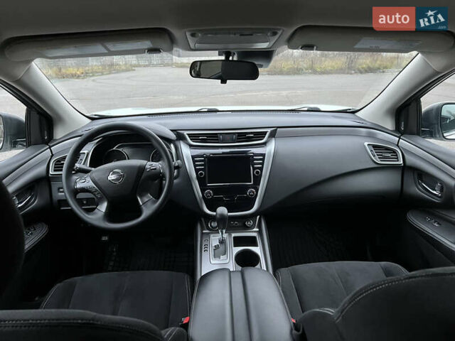 Белый Ниссан Мурано, объемом двигателя 3.5 л и пробегом 57 тыс. км за 19000 $, фото 24 на Automoto.ua