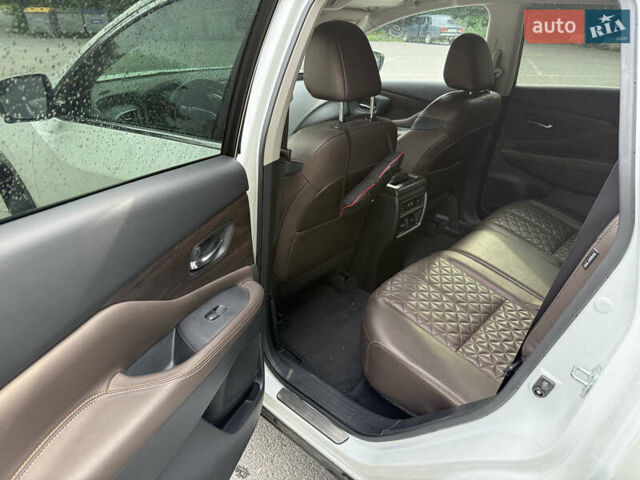 Білий Ніссан Мурано, об'ємом двигуна 3.5 л та пробігом 53 тис. км за 23000 $, фото 5 на Automoto.ua