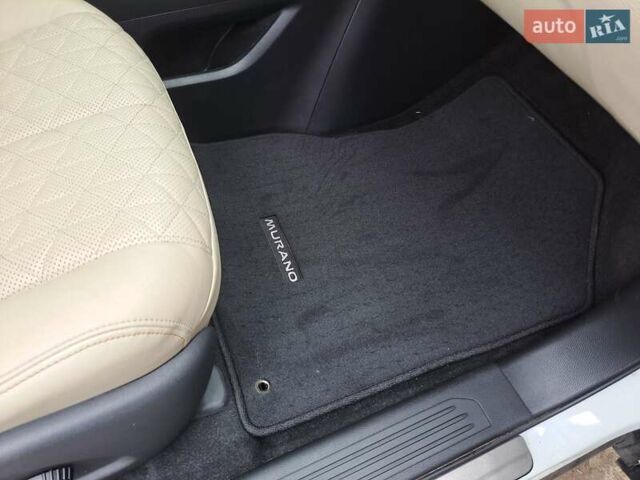 Белый Ниссан Мурано, объемом двигателя 3.5 л и пробегом 49 тыс. км за 27500 $, фото 17 на Automoto.ua