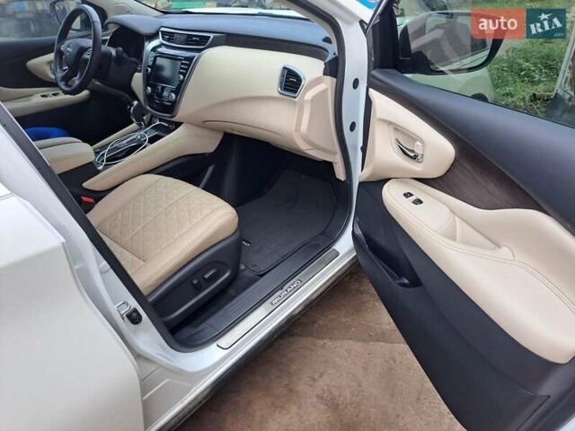 Белый Ниссан Мурано, объемом двигателя 3.5 л и пробегом 49 тыс. км за 27500 $, фото 16 на Automoto.ua