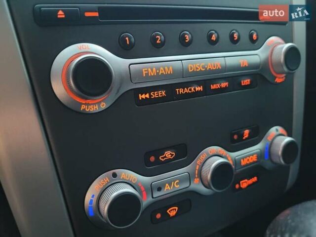 Бежевый Ниссан Мурано, объемом двигателя 3.5 л и пробегом 184 тыс. км за 11350 $, фото 49 на Automoto.ua