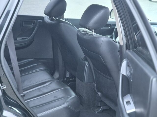 Черный Ниссан Мурано, объемом двигателя 0 л и пробегом 310 тыс. км за 3999 $, фото 7 на Automoto.ua