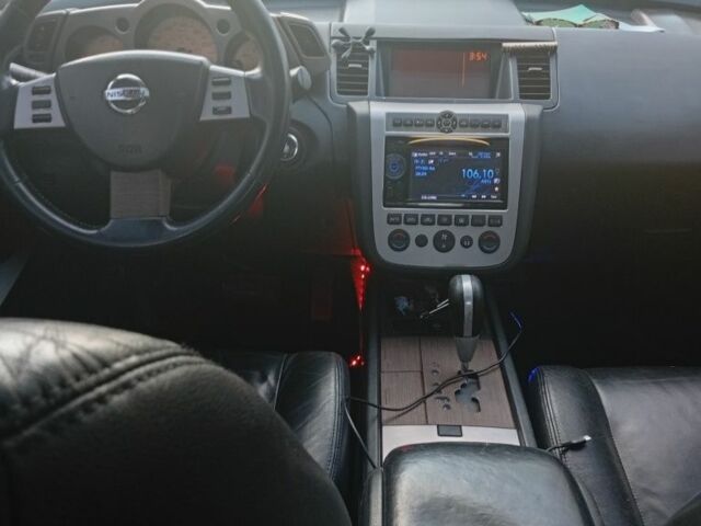 Черный Ниссан Мурано, объемом двигателя 3.5 л и пробегом 301 тыс. км за 4500 $, фото 6 на Automoto.ua