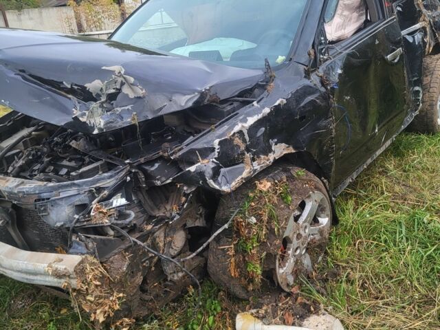 Черный Ниссан Мурано, объемом двигателя 3.5 л и пробегом 270 тыс. км за 2200 $, фото 4 на Automoto.ua