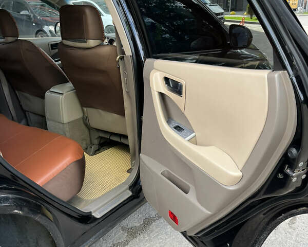 Черный Ниссан Мурано, объемом двигателя 3.5 л и пробегом 188 тыс. км за 4500 $, фото 10 на Automoto.ua