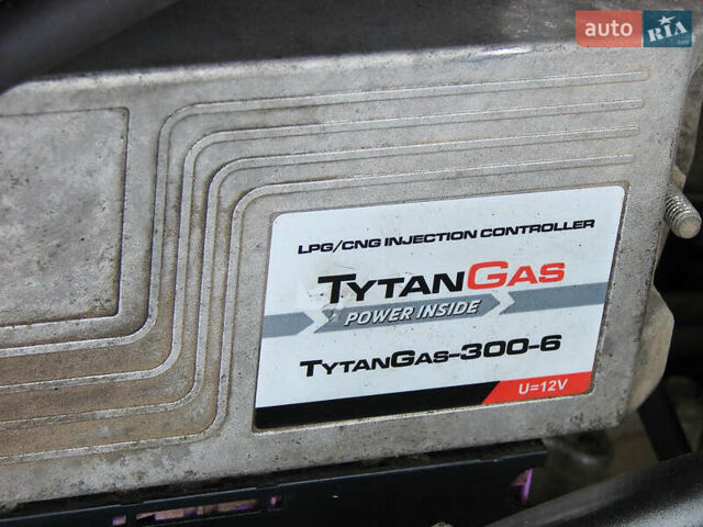 Черный Ниссан Мурано, объемом двигателя 3.5 л и пробегом 235 тыс. км за 6800 $, фото 36 на Automoto.ua