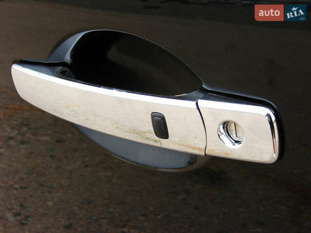 Черный Ниссан Мурано, объемом двигателя 3.5 л и пробегом 235 тыс. км за 6800 $, фото 13 на Automoto.ua