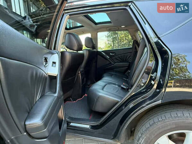 Черный Ниссан Мурано, объемом двигателя 3.5 л и пробегом 250 тыс. км за 7800 $, фото 12 на Automoto.ua