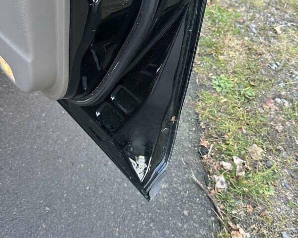 Черный Ниссан Мурано, объемом двигателя 2.49 л и пробегом 202 тыс. км за 13000 $, фото 37 на Automoto.ua