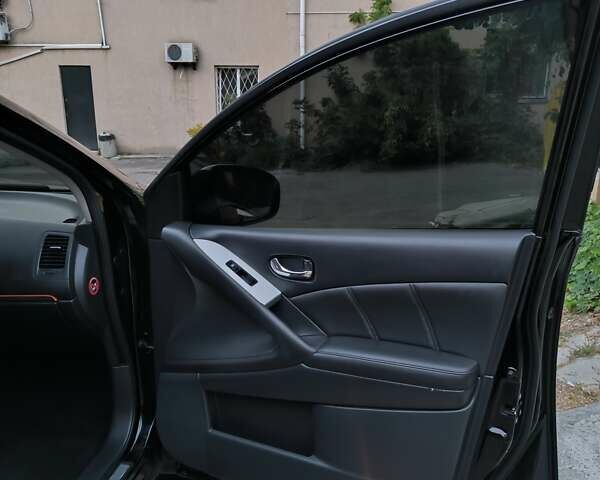 Черный Ниссан Мурано, объемом двигателя 3.5 л и пробегом 260 тыс. км за 11000 $, фото 55 на Automoto.ua