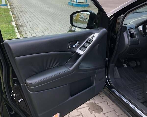 Чорний Ніссан Мурано, об'ємом двигуна 2.49 л та пробігом 191 тис. км за 11899 $, фото 5 на Automoto.ua