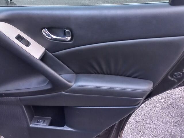 Черный Ниссан Мурано, объемом двигателя 3.5 л и пробегом 240 тыс. км за 10400 $, фото 13 на Automoto.ua