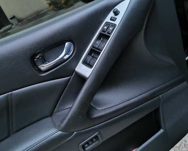 Черный Ниссан Мурано, объемом двигателя 3.5 л и пробегом 260 тыс. км за 11000 $, фото 41 на Automoto.ua