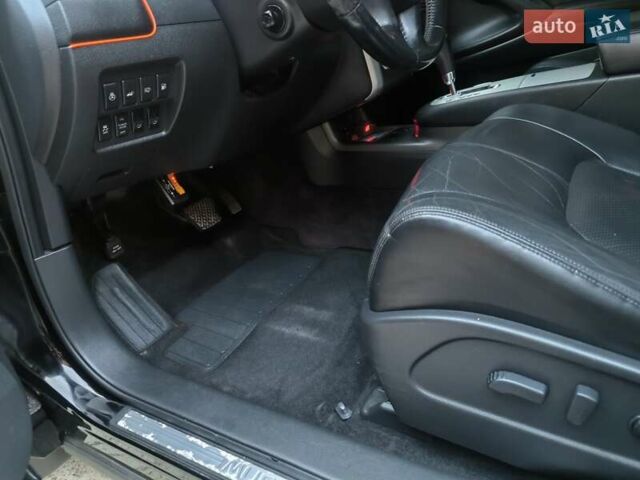 Черный Ниссан Мурано, объемом двигателя 3.5 л и пробегом 260 тыс. км за 11000 $, фото 46 на Automoto.ua