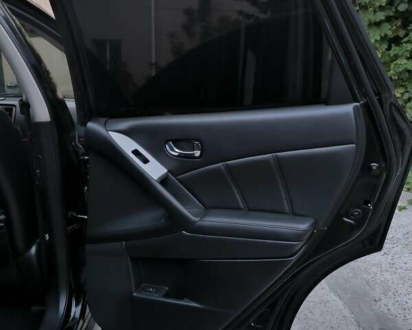 Черный Ниссан Мурано, объемом двигателя 3.5 л и пробегом 260 тыс. км за 11000 $, фото 56 на Automoto.ua