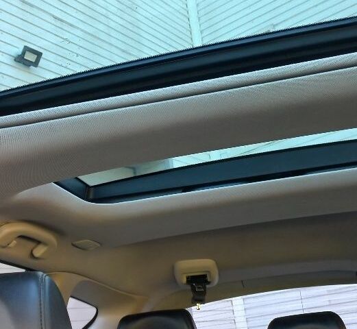 Черный Ниссан Мурано, объемом двигателя 3.5 л и пробегом 240 тыс. км за 10400 $, фото 9 на Automoto.ua